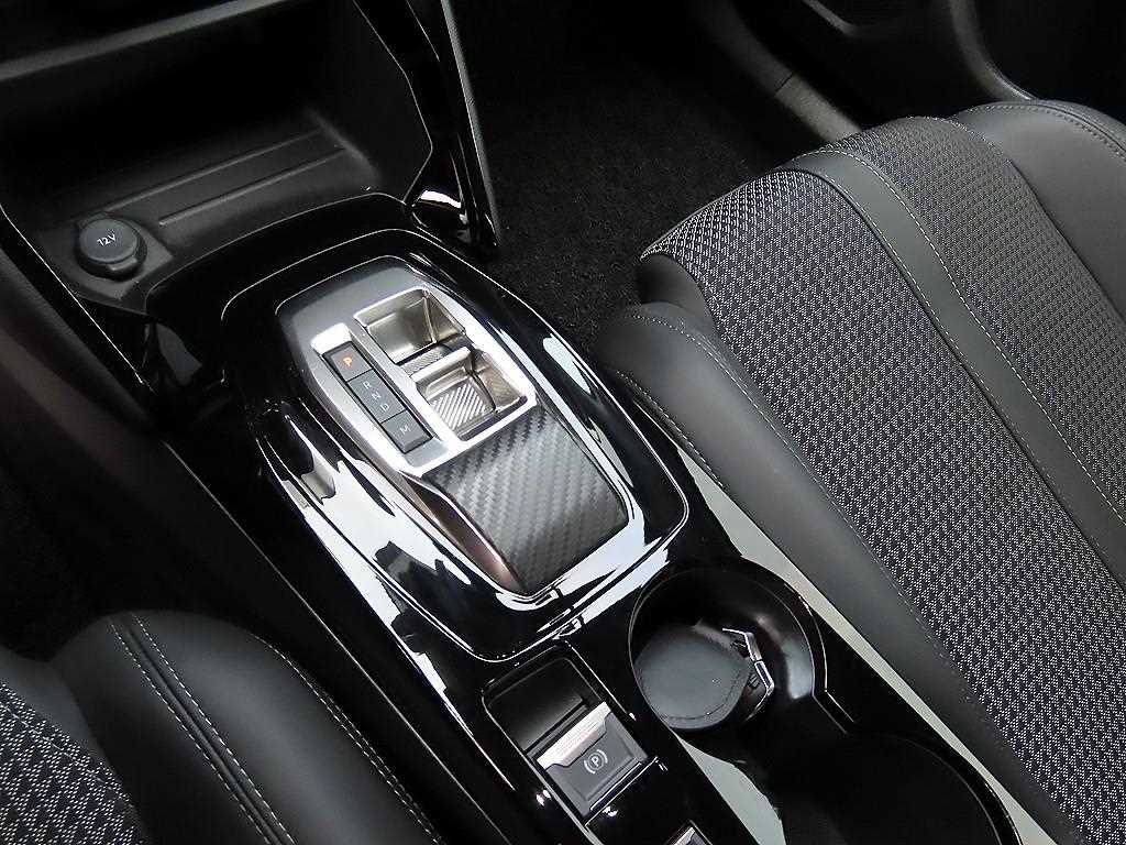 Peugeot 2008 - Vista 10