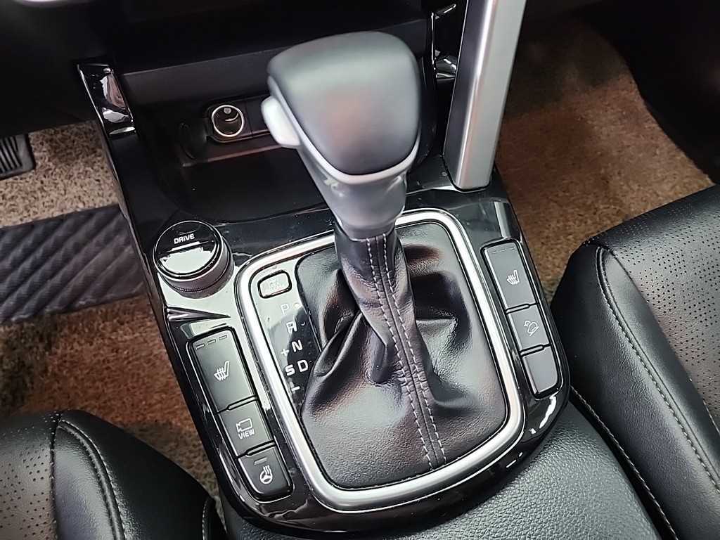 KIA Seltos - Vista 8