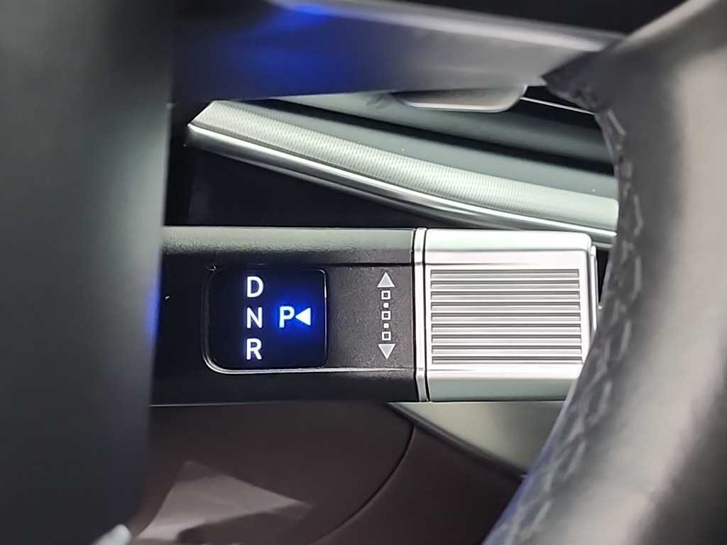 HYUNDAI Grandeur - Vista 8