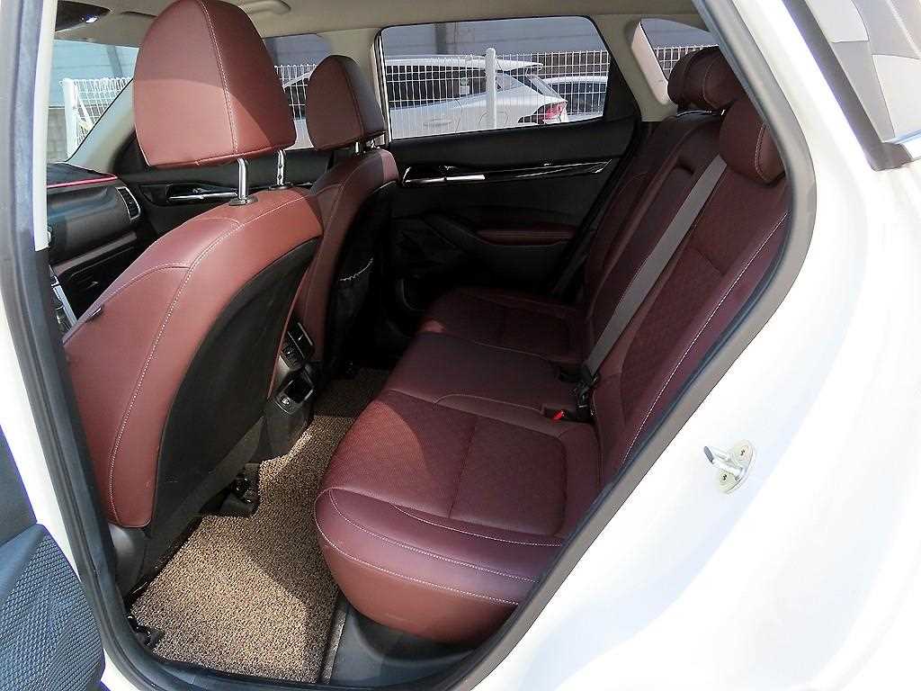 KIA Seltos - Vista 6