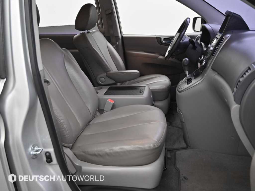 KIA Carnival - Vista 10