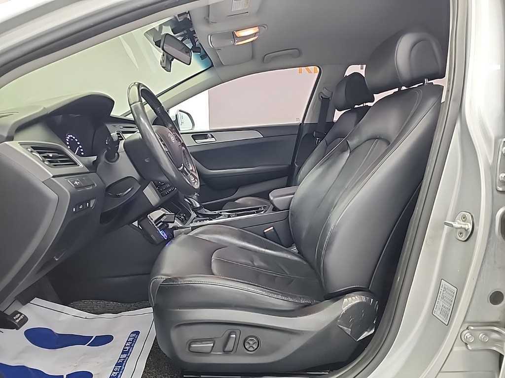 HYUNDAI Sonata - Vista 11