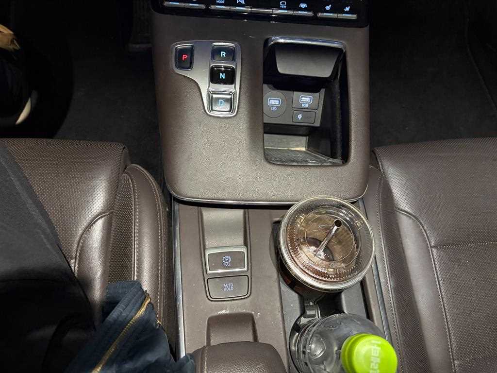 HYUNDAI Grandeur - Vista 11