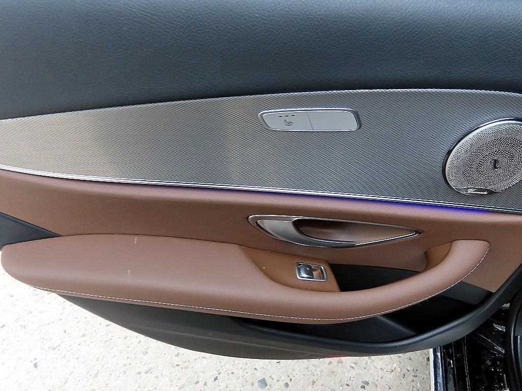 Mercedes Benz E class 2019 Negro - Importación desde Corea - HF Imports Iquique - Foto 16