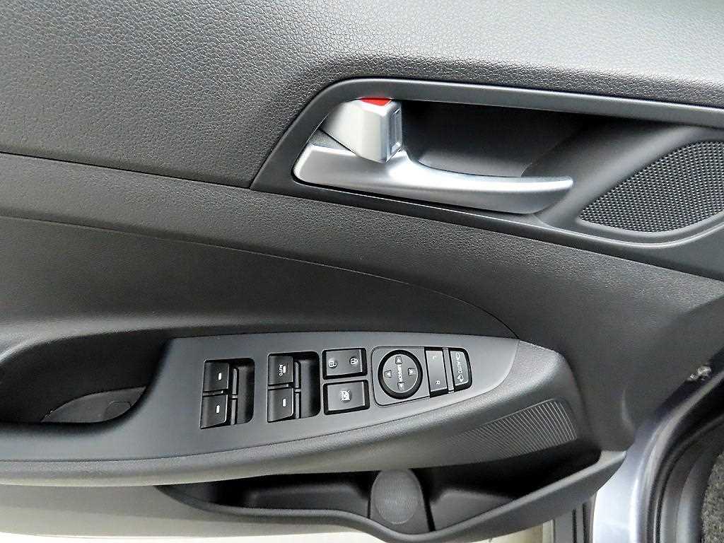 HYUNDAI Tucson - Vista 11