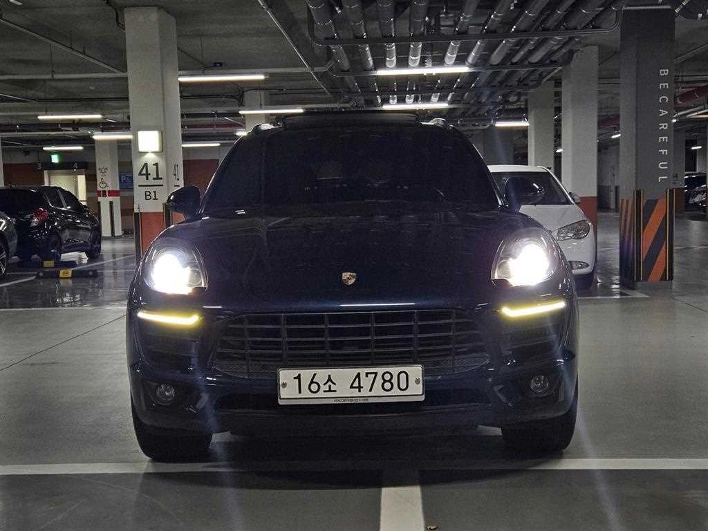 Porsche Macan - Vista 5