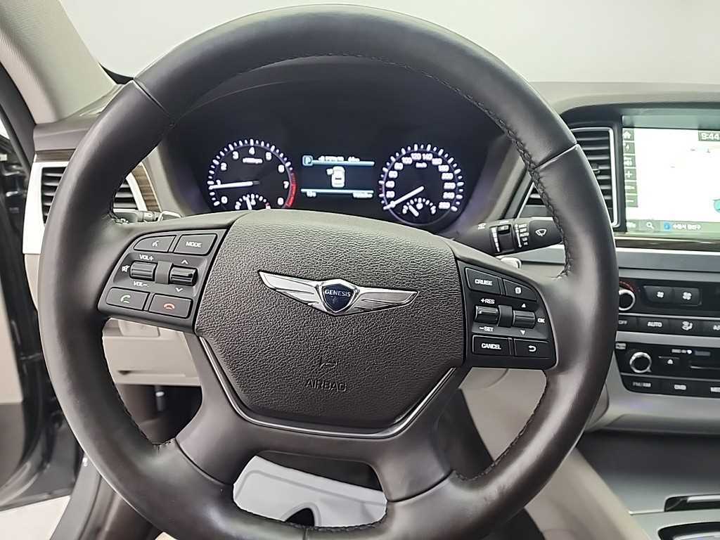 Genesis G80 - Vista 9