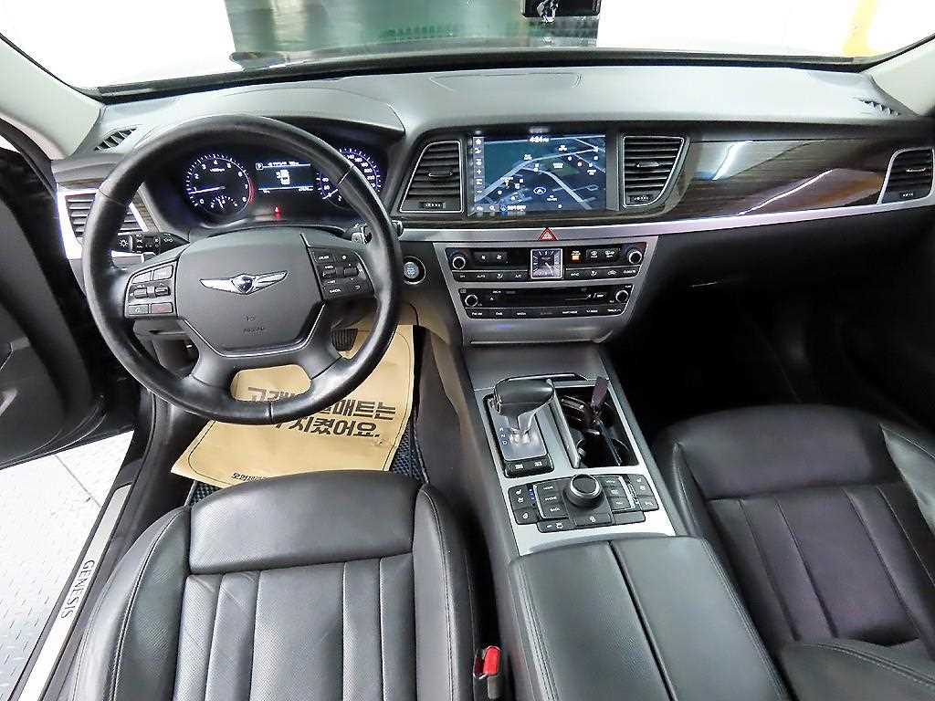 Genesis G80 - Vista 7