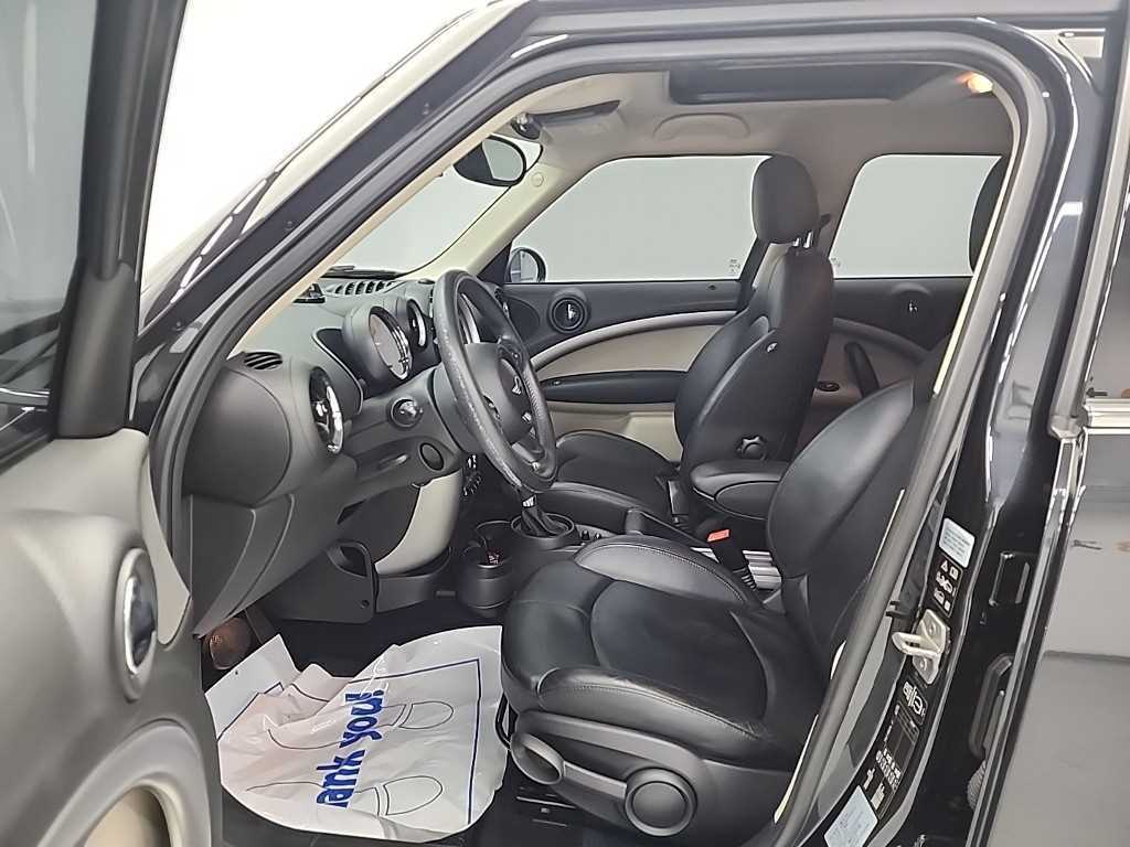 Mini Countryman - Vista 11