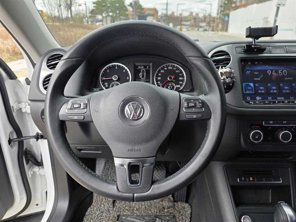 Volkswagen Tiguan 2015 Blanco - Importación desde Corea - HF Imports Iquique - Foto 14