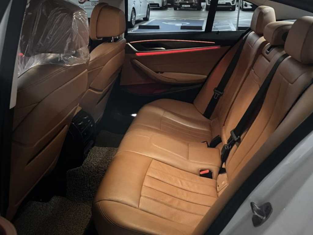 BMW 5 Series - Vista 7