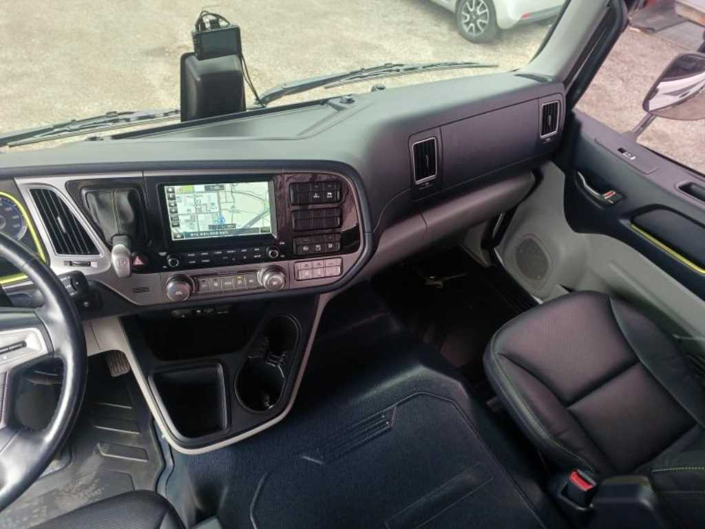 medium and large cargo Cargo - Vista 8