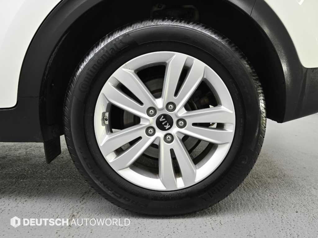 KIA Sportage - Vista 5