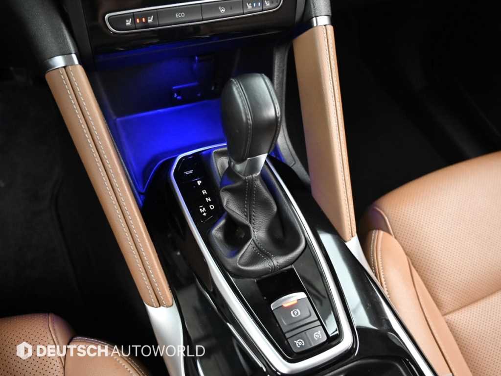 SAMSUNG QM6 - Vista 9