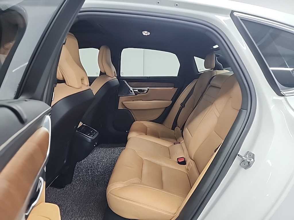 Volvo S90 - Vista 12