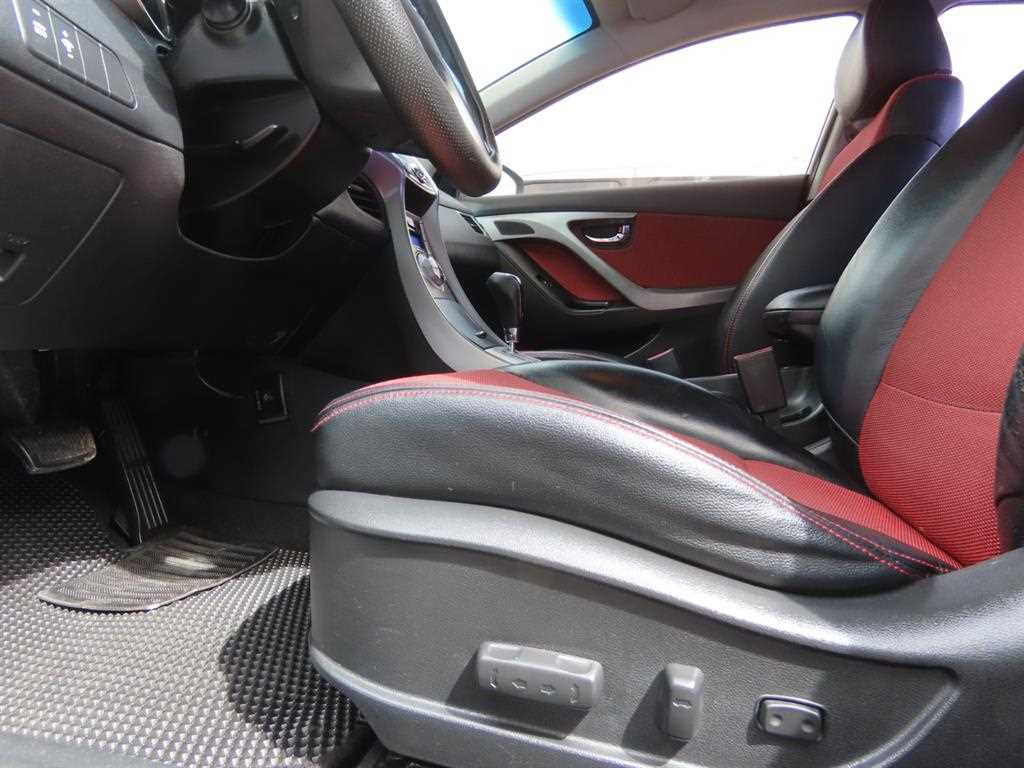 HYUNDAI Avante 2012 Gris - Importación desde Corea - HF Imports Iquique - Foto 15