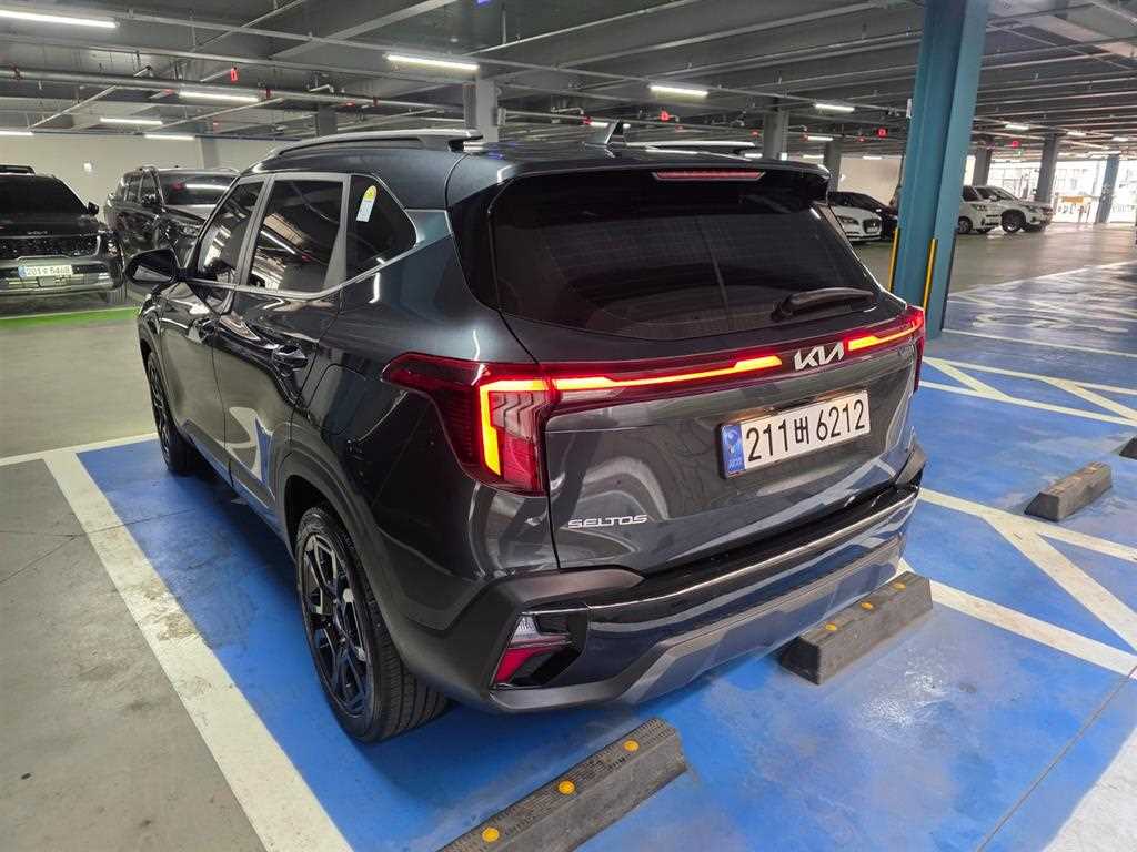 KIA Seltos - Vista 5