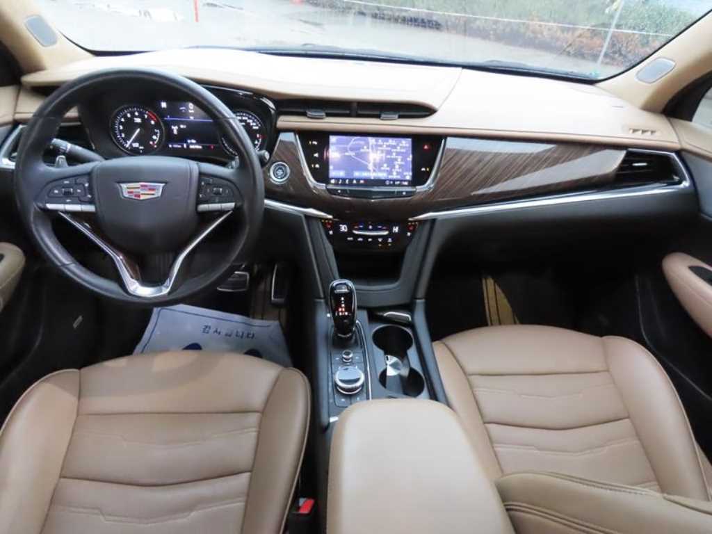 Cadillac XT6 - Vista 9