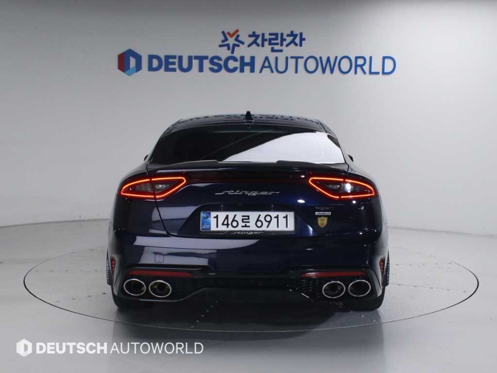 KIA Stinger - Vista 4