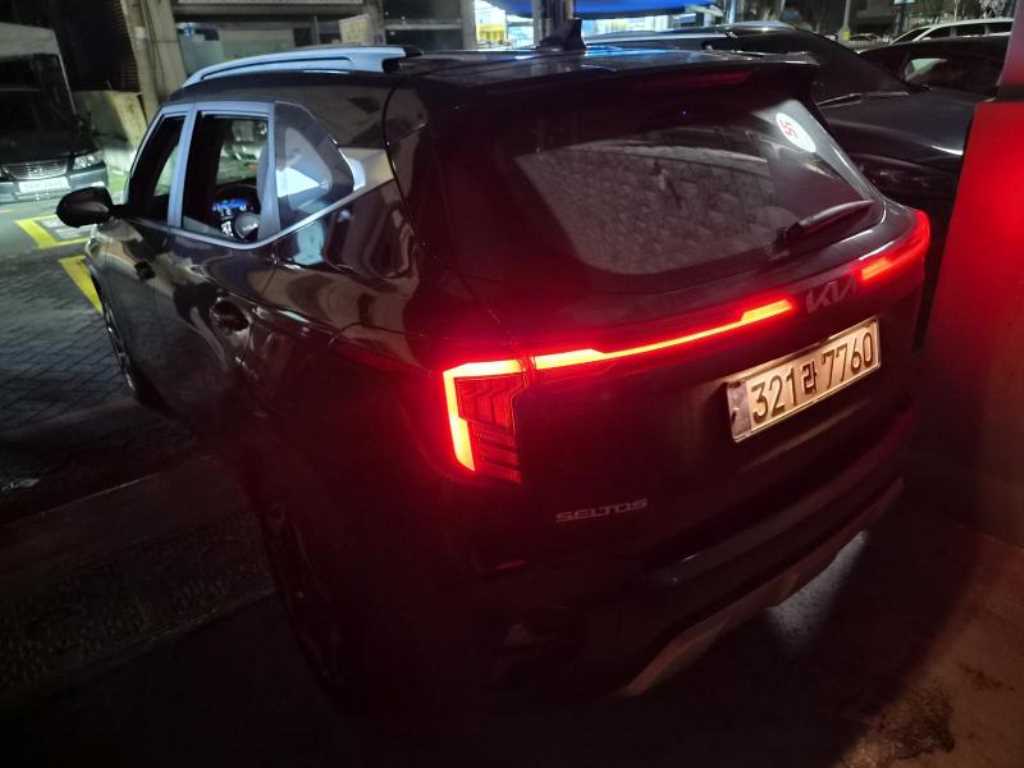KIA Seltos - Vista 2