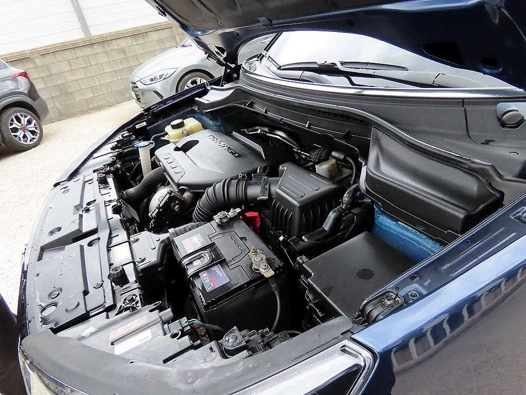 Ssangyong Tivoli 2016 Azul - Importación desde Corea - HF Imports Iquique - Foto 18