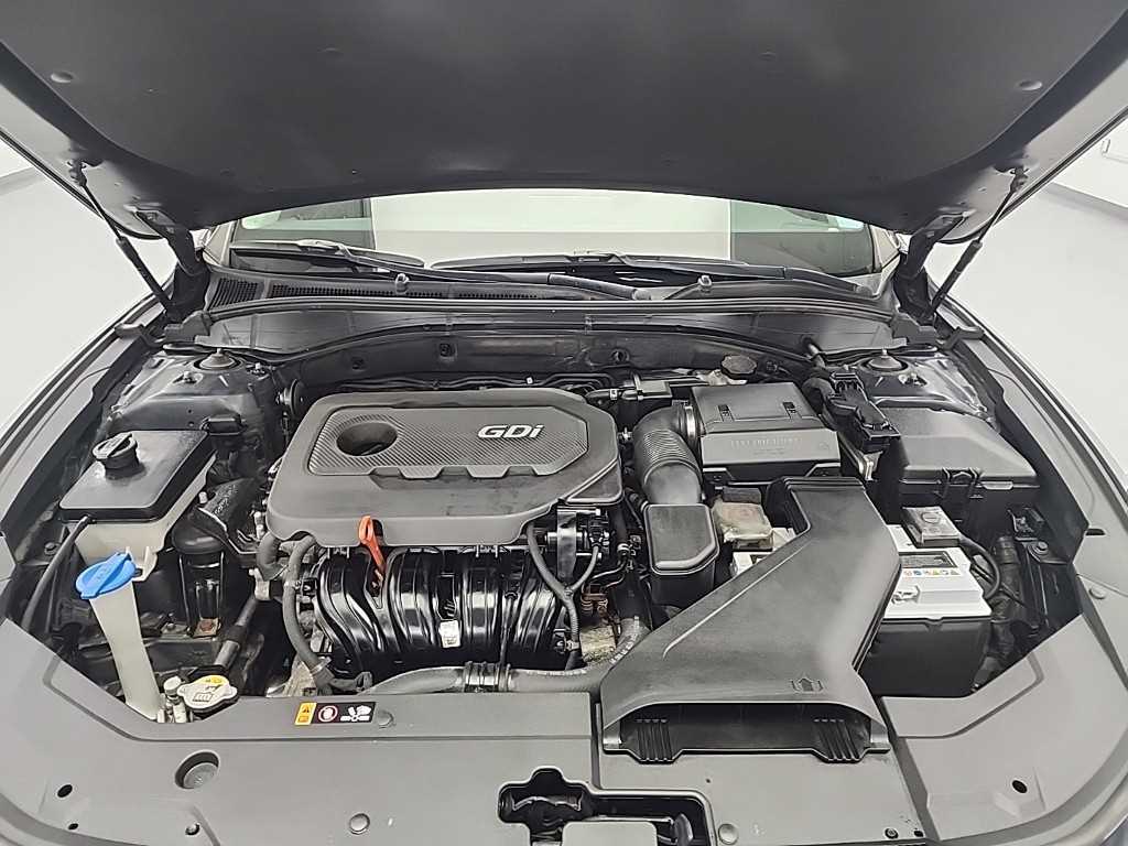 HYUNDAI Grandeur - Vista 5