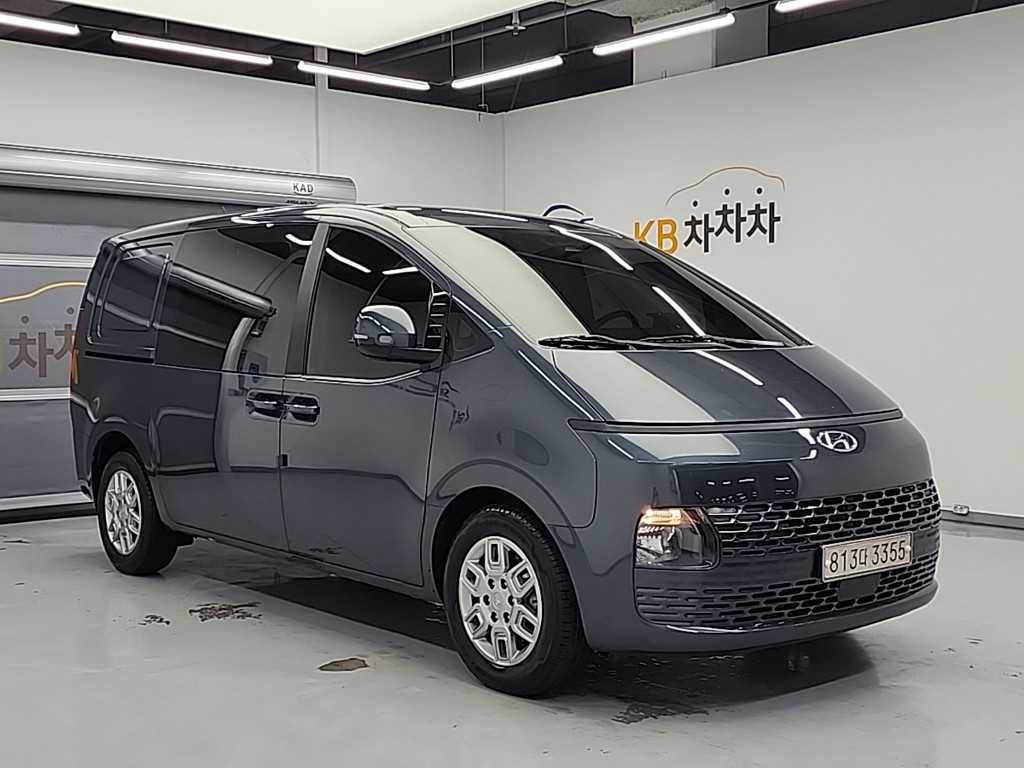 HYUNDAI Staria - Vista 4