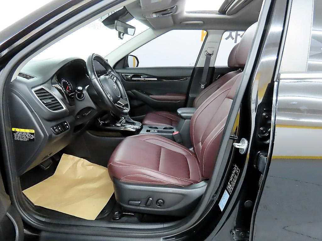 KIA Seltos - Vista 5