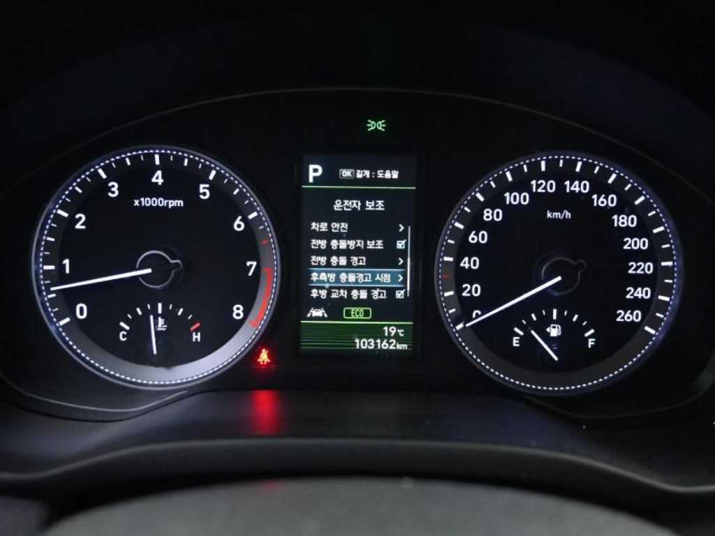 HYUNDAI Grandeur - Vista 8