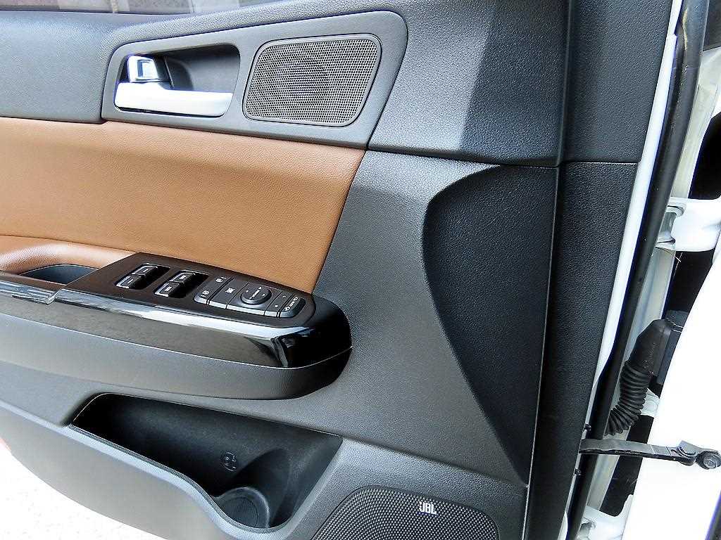 KIA Sportage - Vista 11