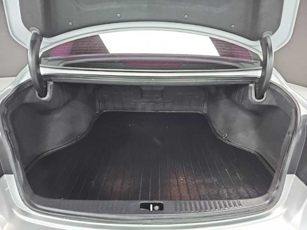 HYUNDAI Genesis 2014 Plateado - Importación desde Corea - HF Imports Iquique - Foto 17