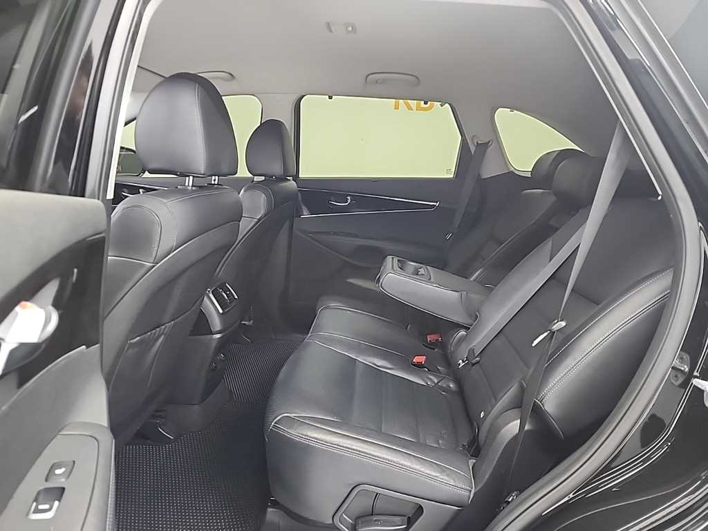 KIA Sorento - Vista 12