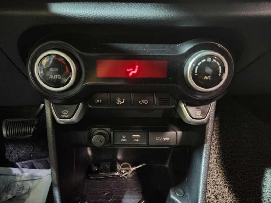 KIA Morning - Vista 11