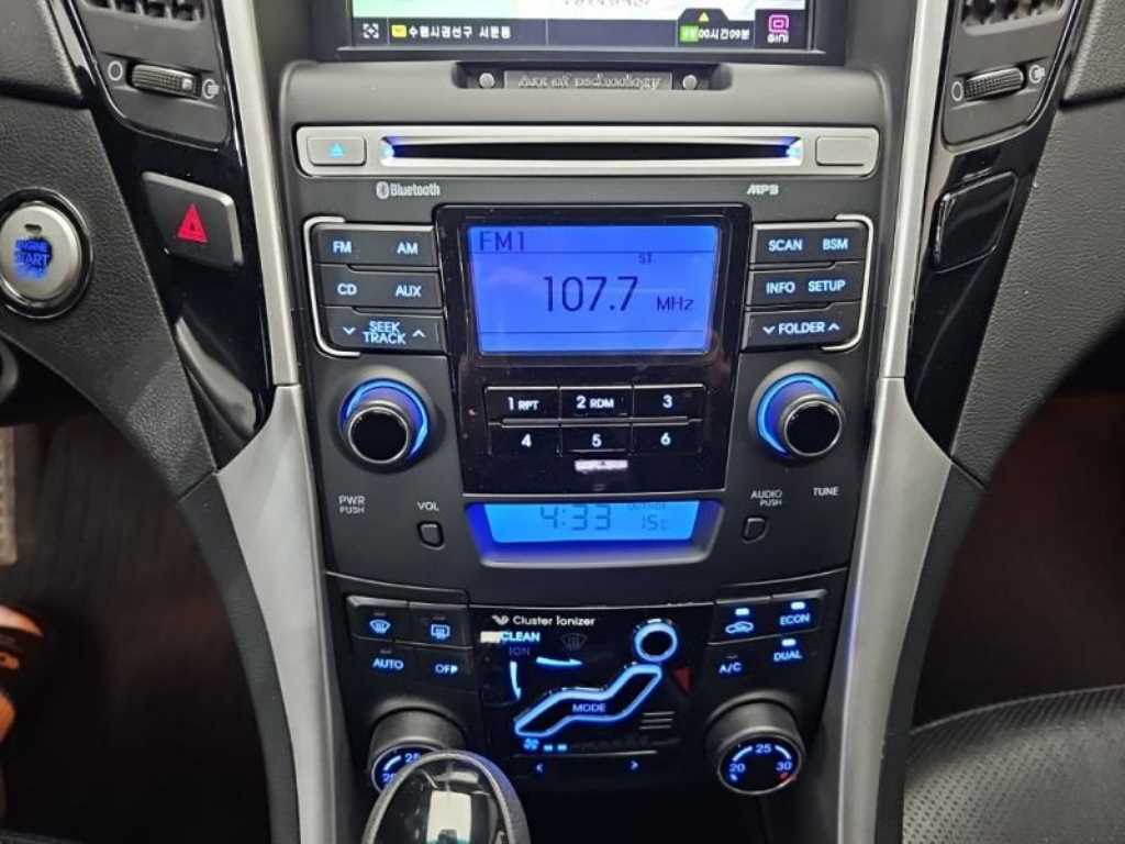 HYUNDAI Sonata - Vista 11