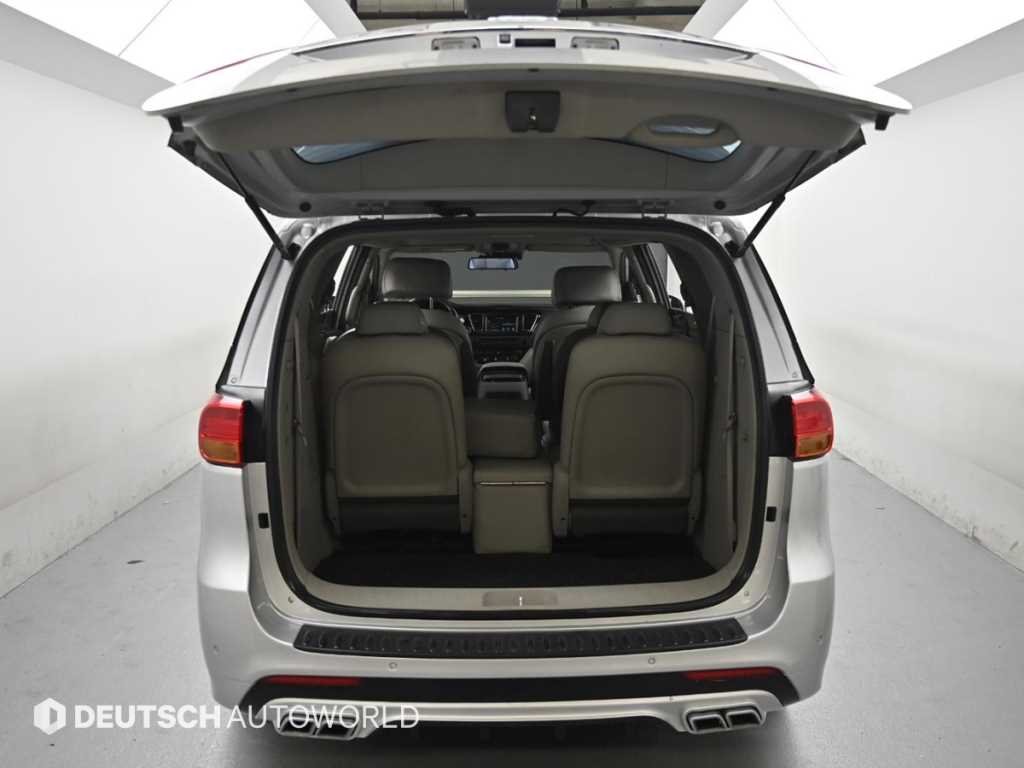 KIA Carnival 2015 Plateado - Importación desde Corea - HF Imports Iquique - Foto 19