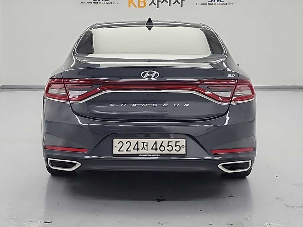 HYUNDAI Grandeur - Vista 3