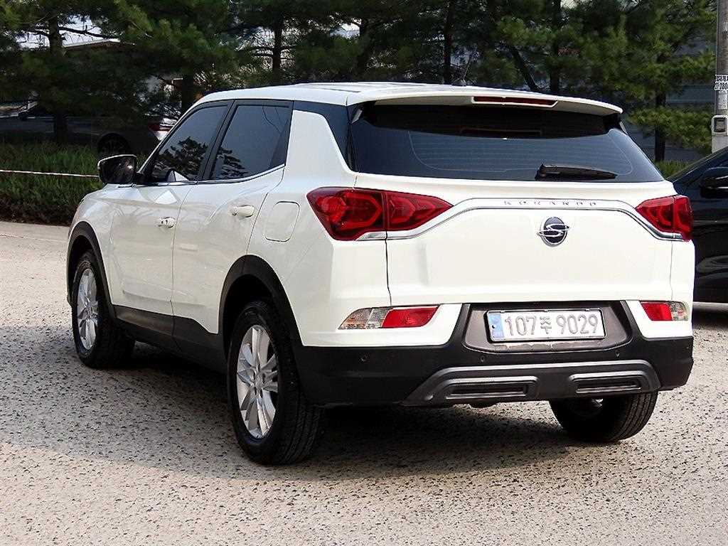 Ssangyong Korando - Vista 3