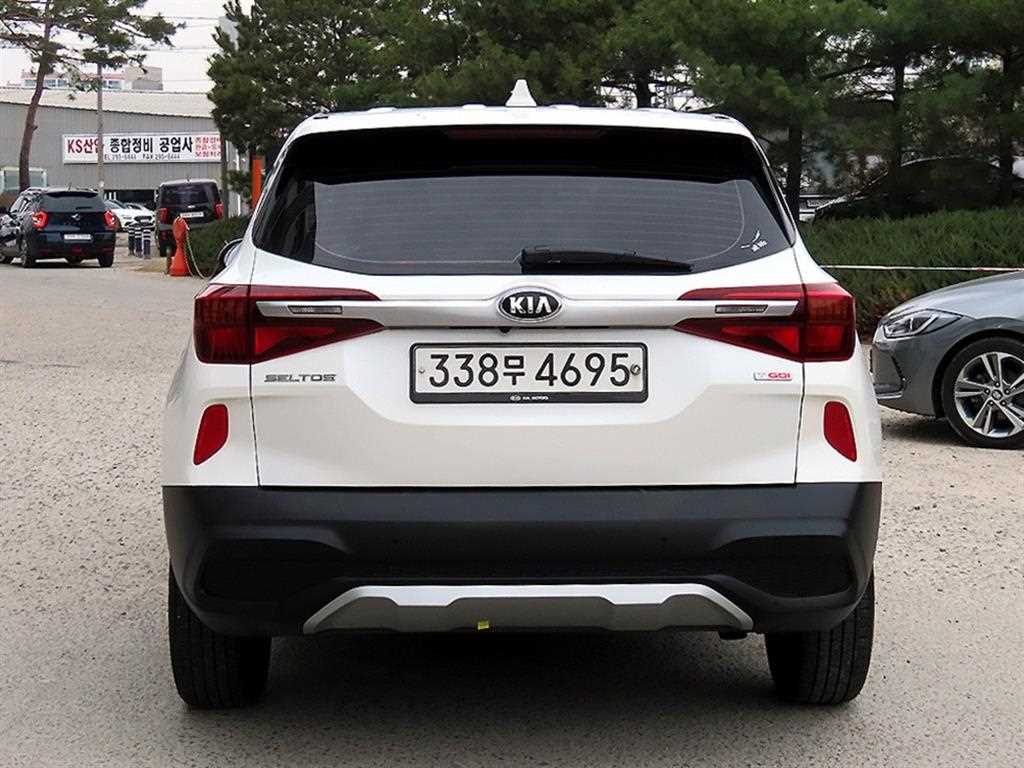 KIA Seltos - Vista 4