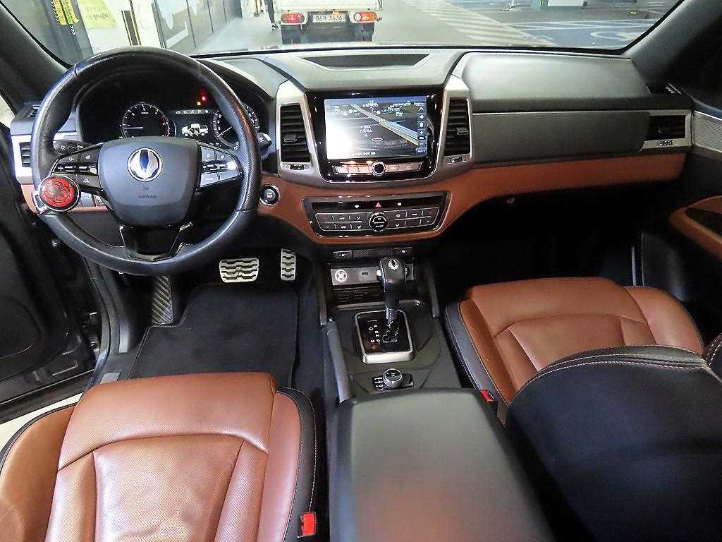 Ssangyong Rexton - Vista 10