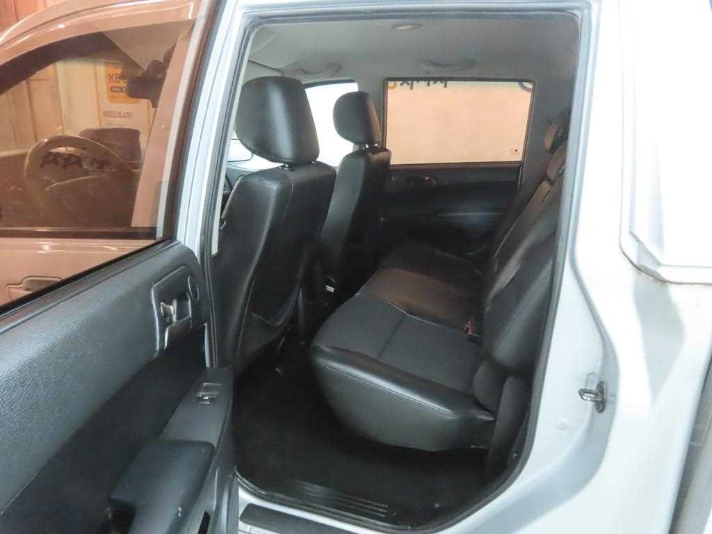 Ssangyong Korando - Vista 6