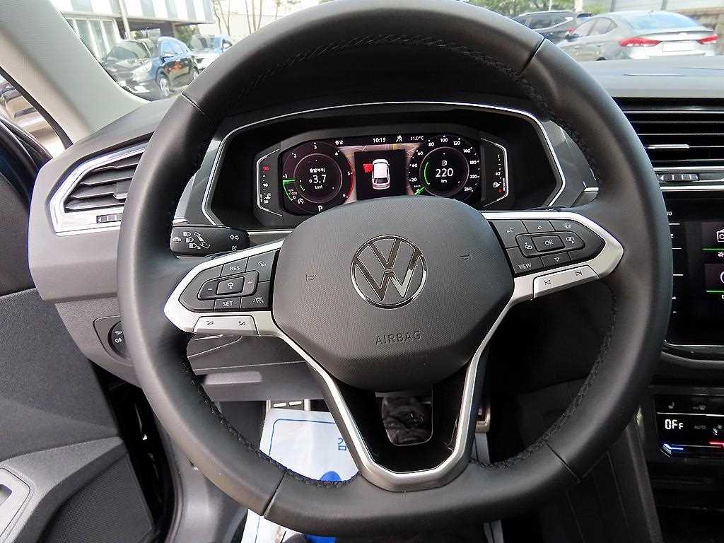 Volkswagen Tiguan - Vista 8