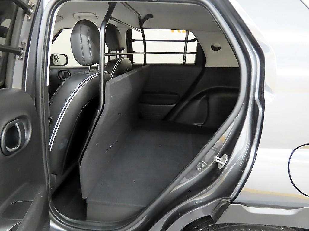 HYUNDAI Casper - Vista 6