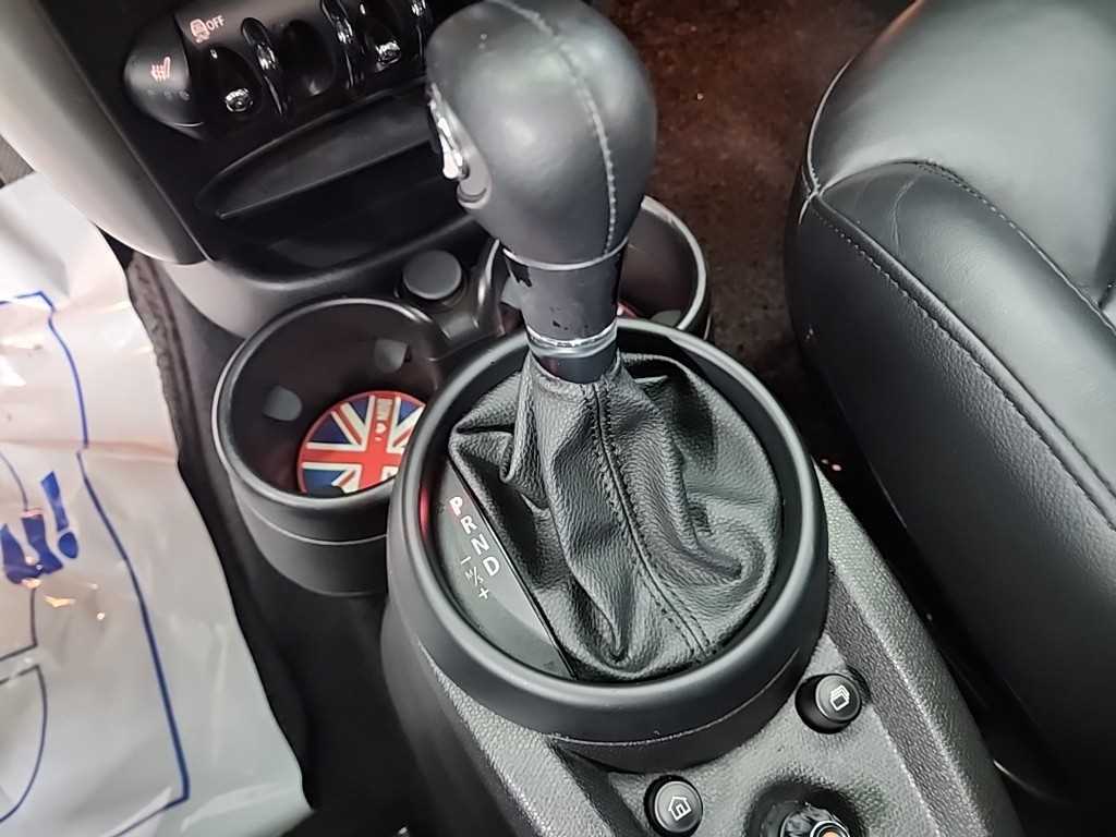 Mini Countryman - Vista 8