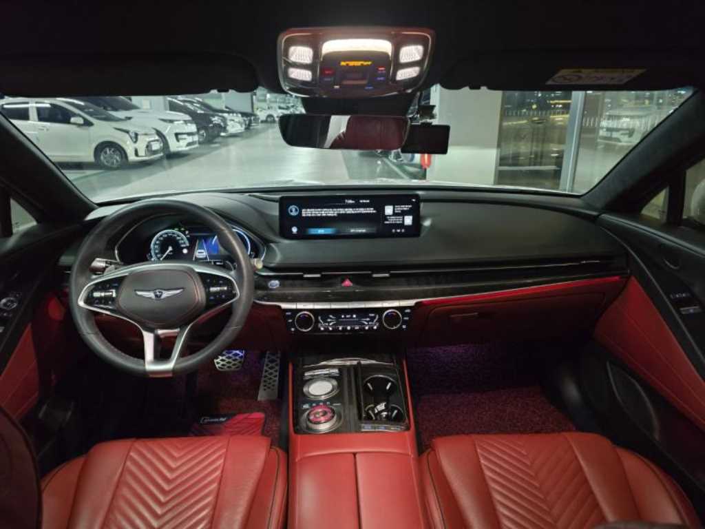 Genesis G80 - Vista 10