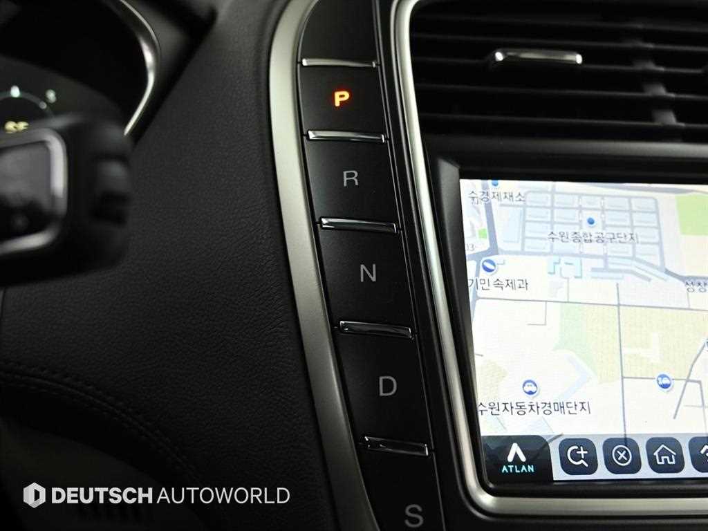 Lincoln Nautilus - Vista 9