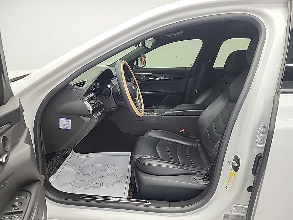 Cadillac CT6 - Vista 11