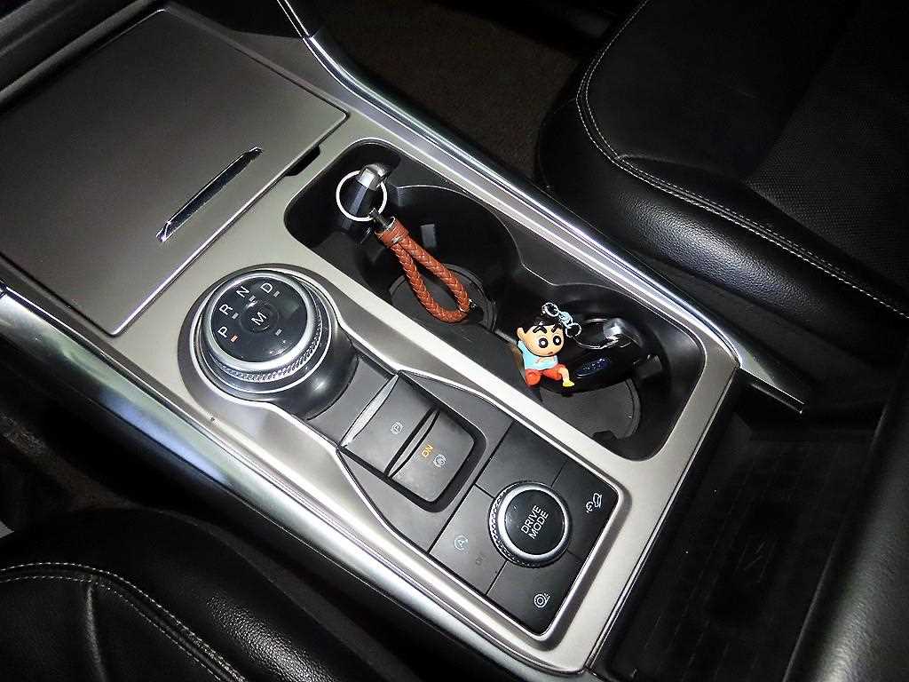 Ford Explorer - Vista 12