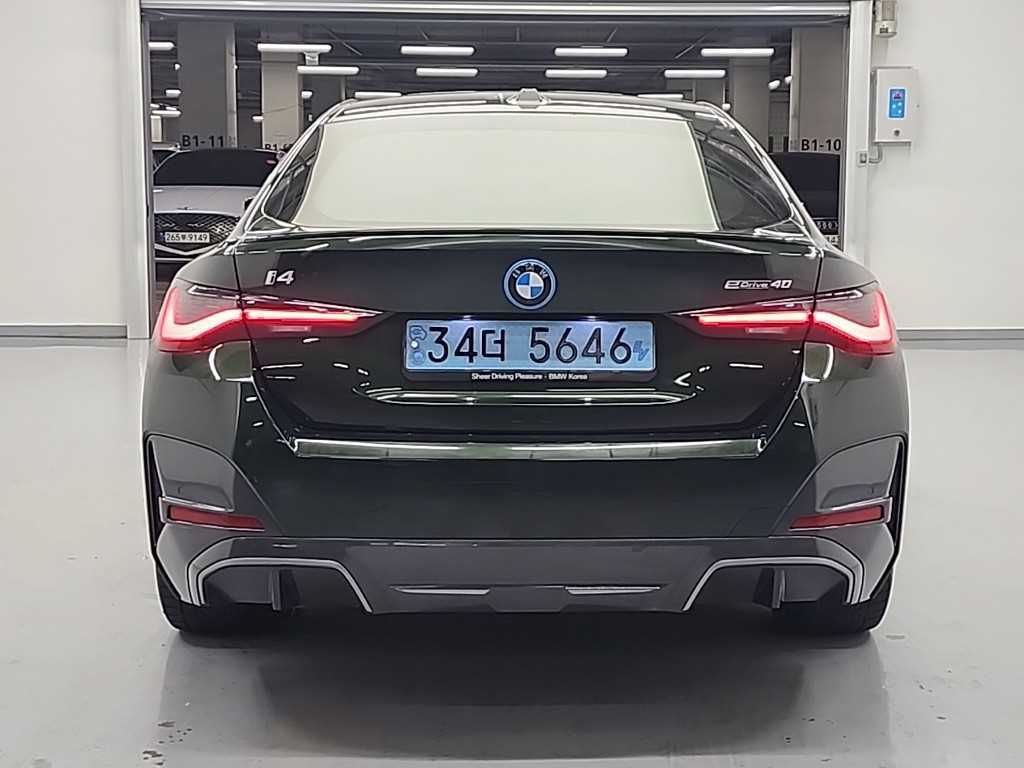 BMW i4 - Vista 3