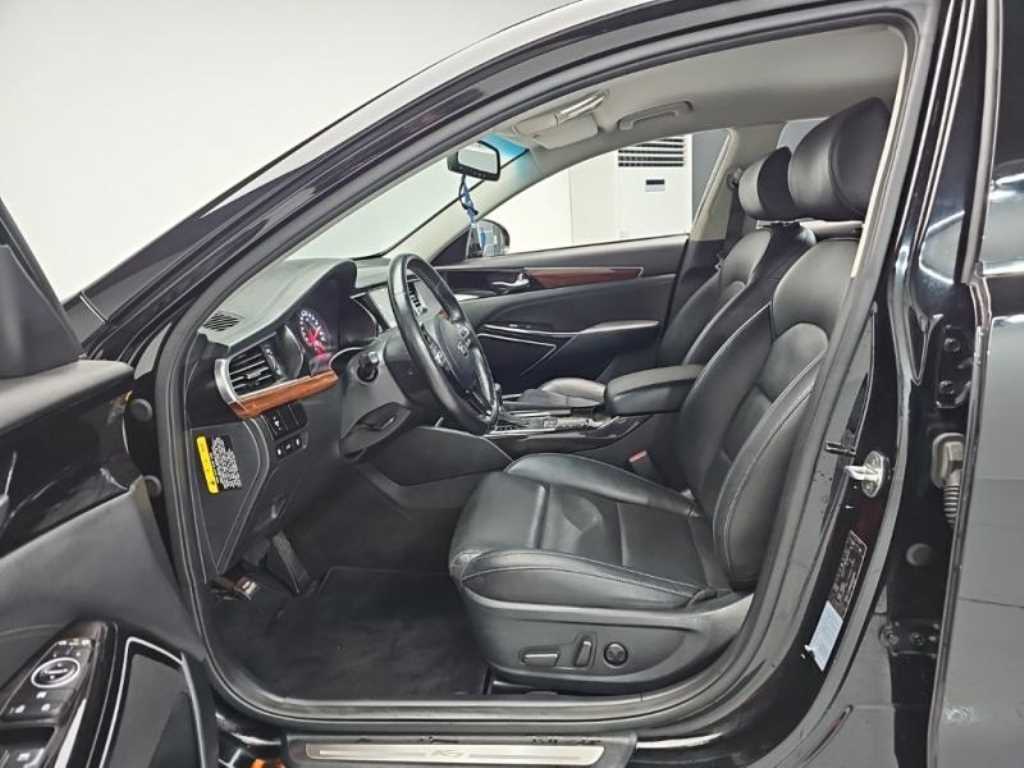 KIA K7 2016 Negro - Importación desde Corea - HF Imports Iquique - Foto 17