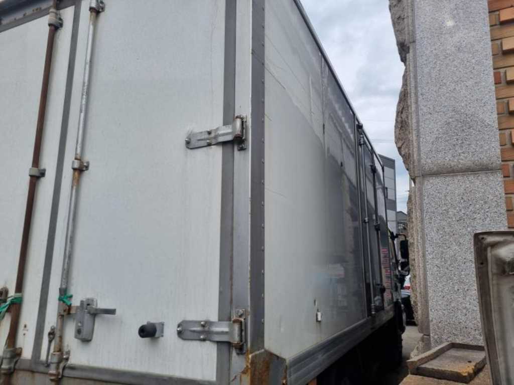 medium and large cargo truck - Vista 6